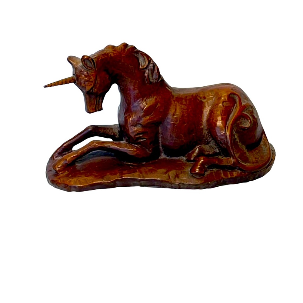 Vintage Red Mill Mfg Crushed Pecan Unicorn Figurine. Pre Owned.